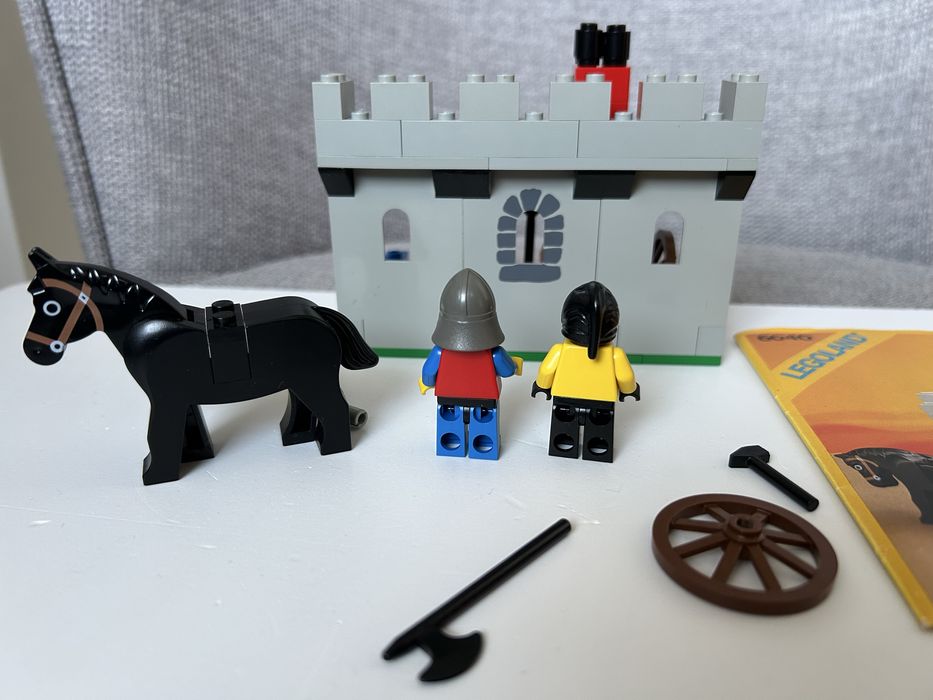 Lego Castle 6040 Blacksmith Shop