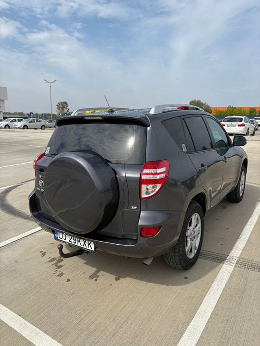 Toyota rav4 2.2d 2010