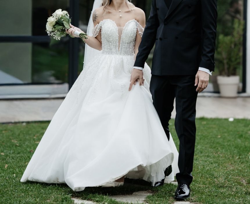 Rochie mireasa in stare perfecta inaltime 156 si 12 cm tocuri