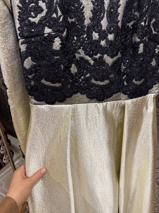 Вечернее платье для покрытых