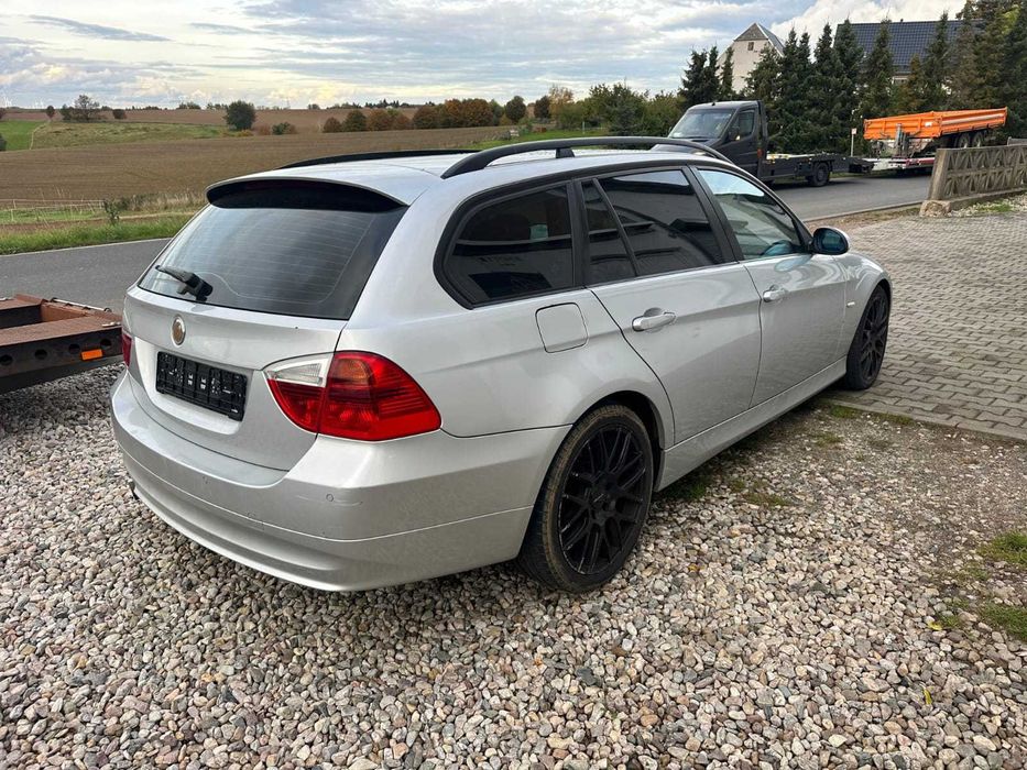 BMW serie 3, model 320i din 2006, Combi, stare buna!