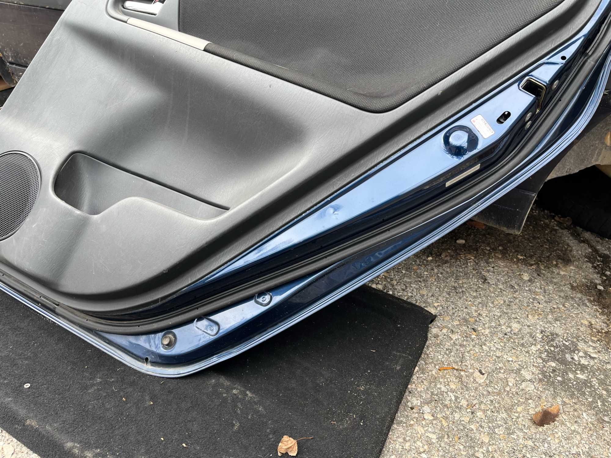 Задна дясна врата за Toyota Corolla Verso 03г.