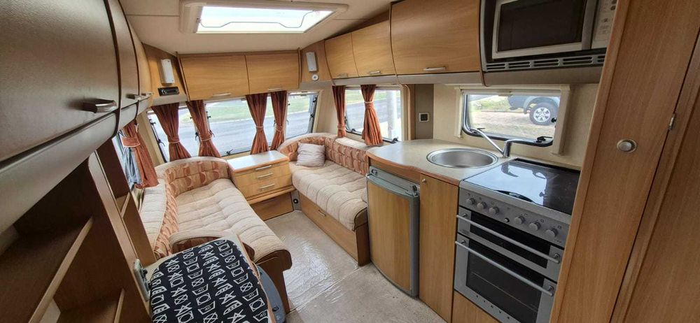 Rulotă Swift Jura Mobilata si Utilata