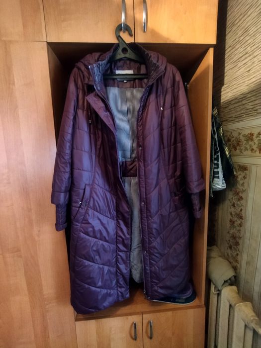 Продам пальто демисезонное женское