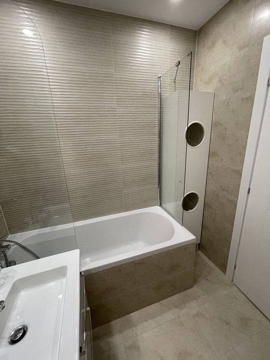 Inchiriez garsoniera Hils Pallady cu parcare privata si metrou langa