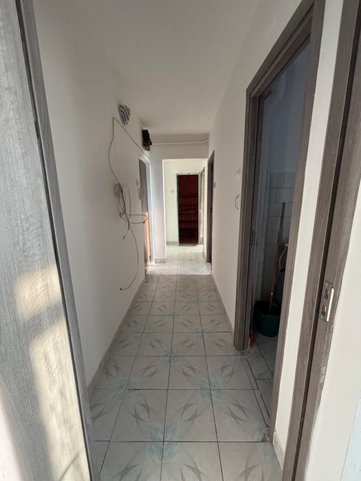 Inchiriez apartament