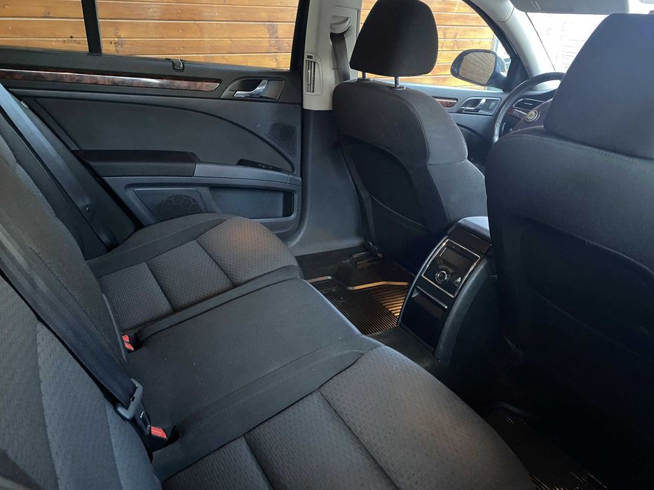 Skoda Superb Combi 2.0 TDI Elegance DSG 4x4