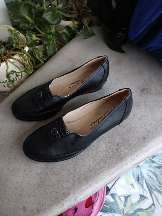 Дамски обувки нови