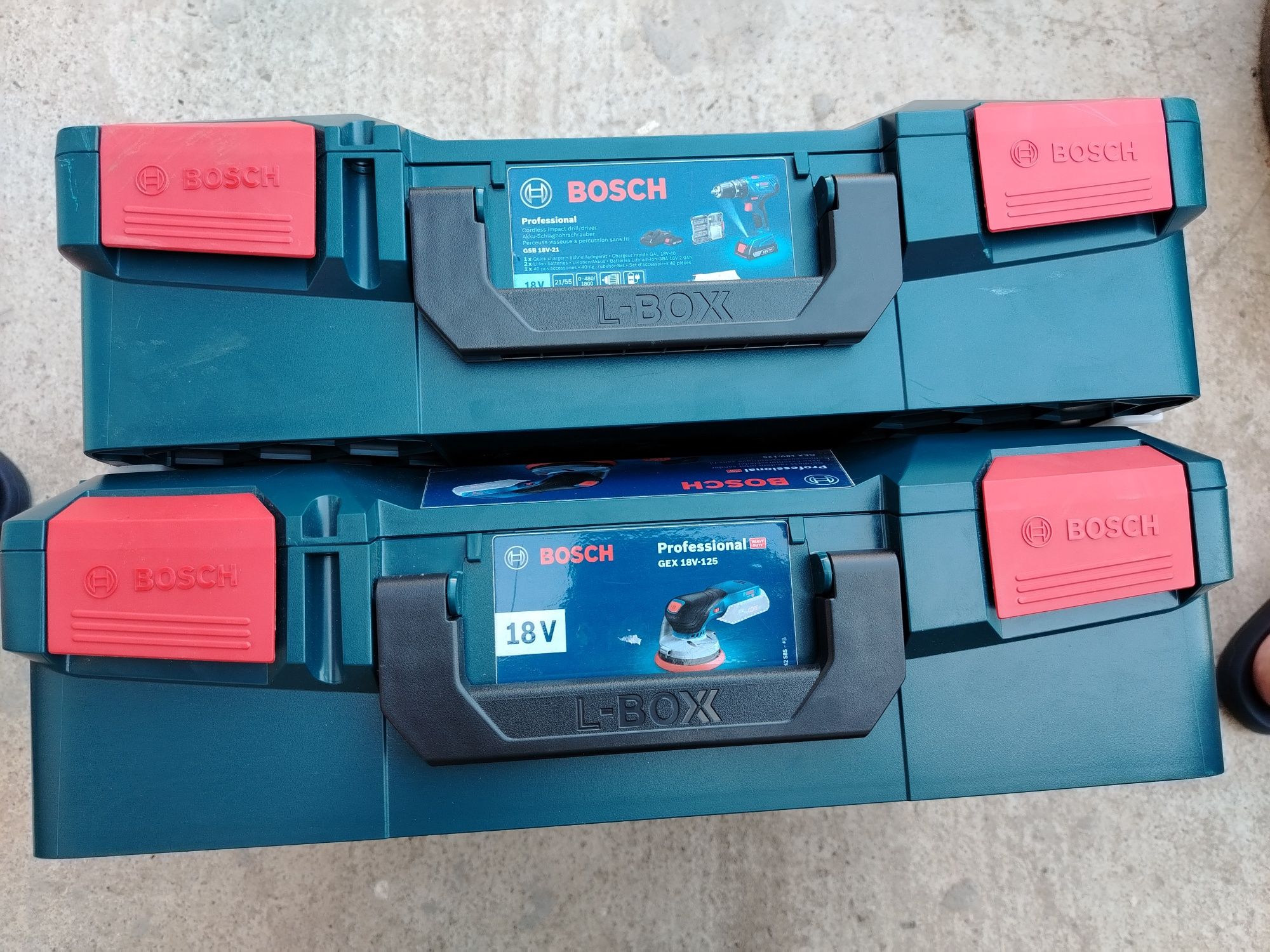 Scule Bosch șlefuitor 500 ron, mașina de gaurit 750 ron