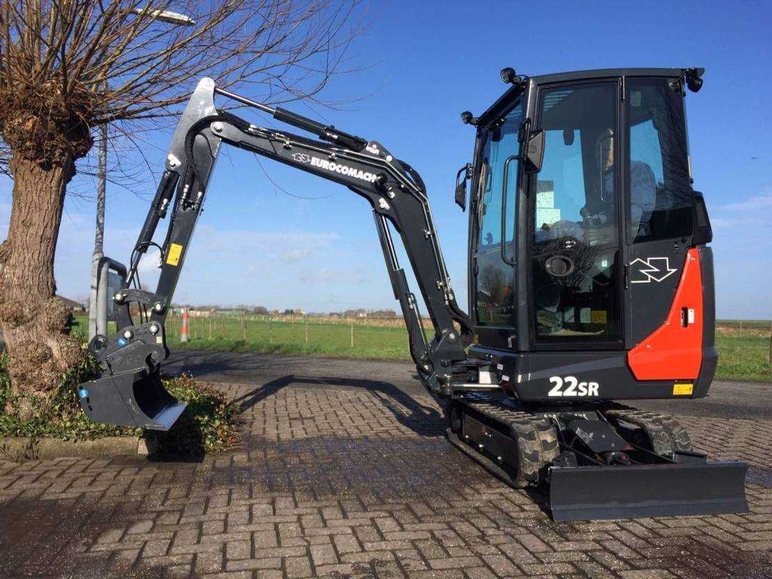 Mini excavator Eurocomach 22SR, nou, Stoc Brasov (atasamente incluse)