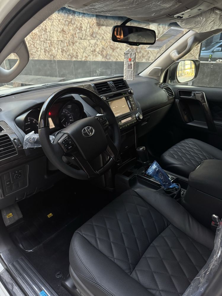 Tayota Land Cruiser Prado 150