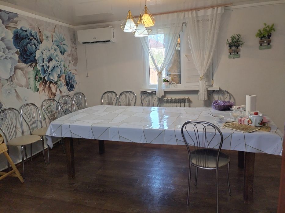 Зачаганскта Стол отыргышымен сатылады