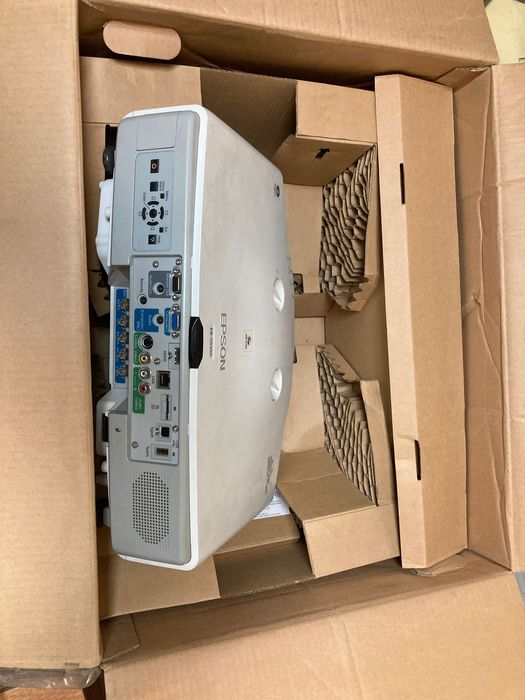 Проектор Epson eb-G5350nl на запчасти