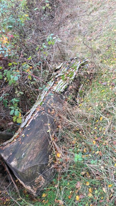 Продавам  земя и Сграда1110 кв.мв град Годеч