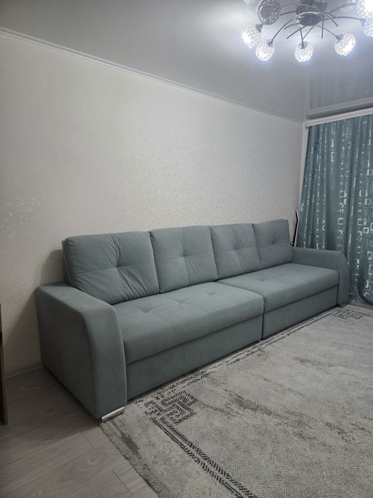 Продам диван размер 3.20метров