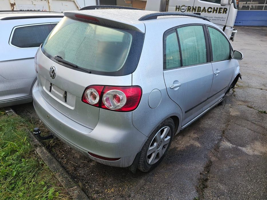 Фолксваген Голф Плюс 1.6 ТДИ 90 К.С.