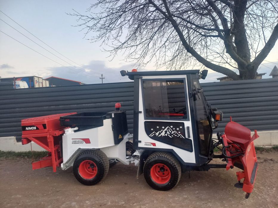 Mașina zăpadă lama zăpadă sararita Nimos 4x4 ( unimog multicar )