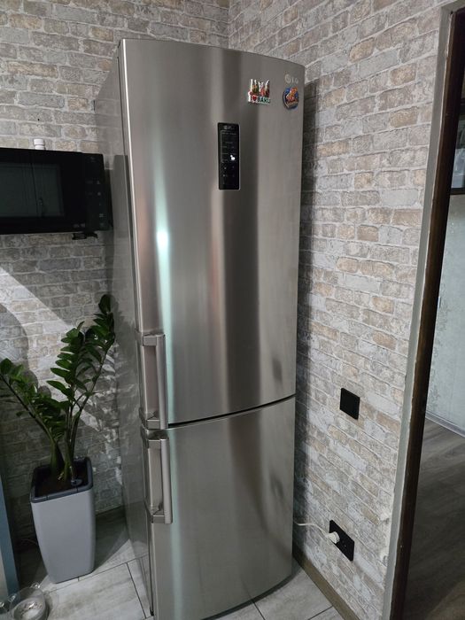 Продам холодильник