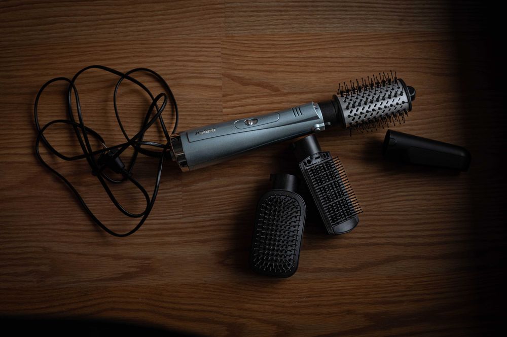 Perie cu aer cald BaByliss Hydro Fusion Big Hair AS774E