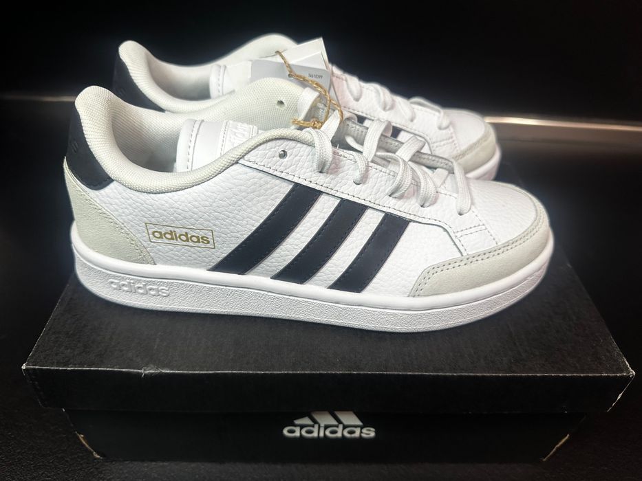 Adidas Grand Court SE – НОВИ, с кутия и етикети!