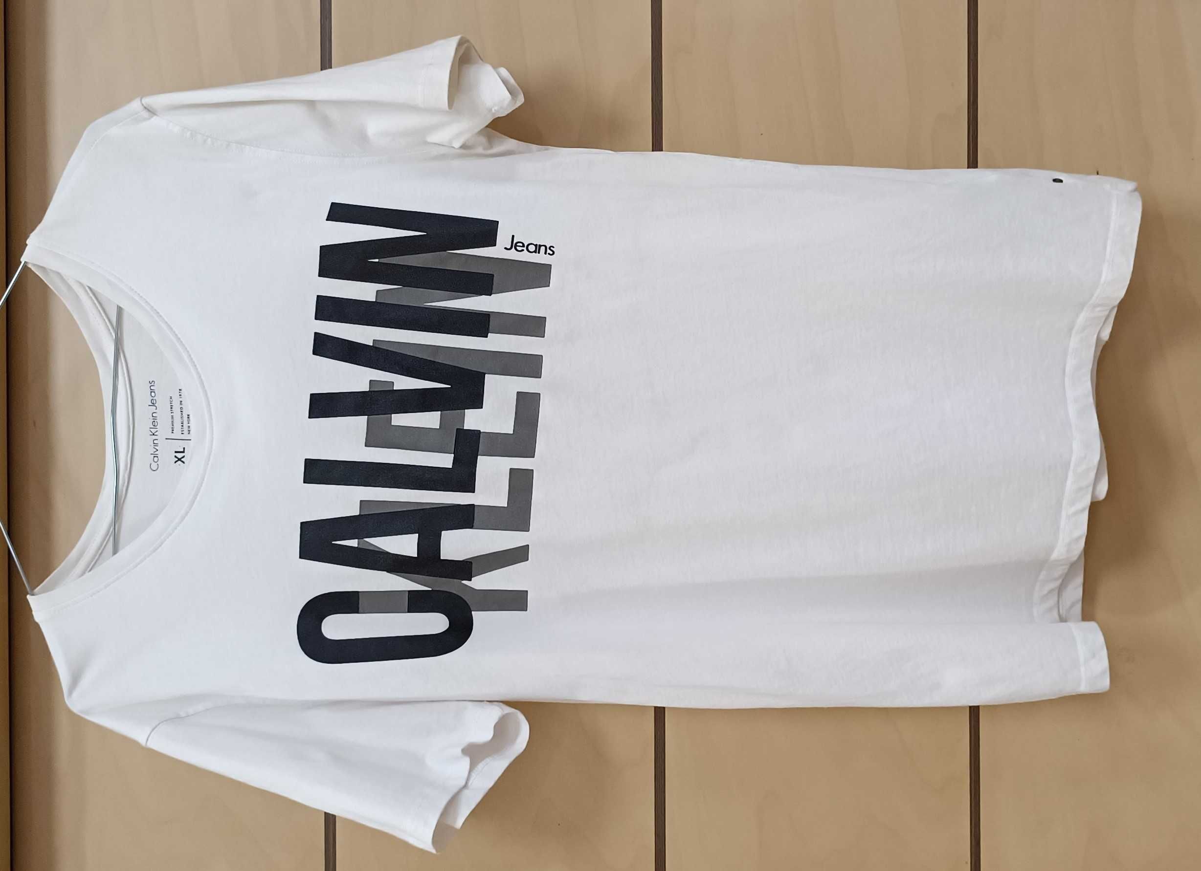 Calvin Klein®-Много Запазена