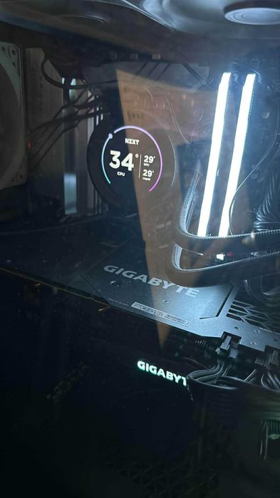 NZXT Kraken Z73 liquid cooler