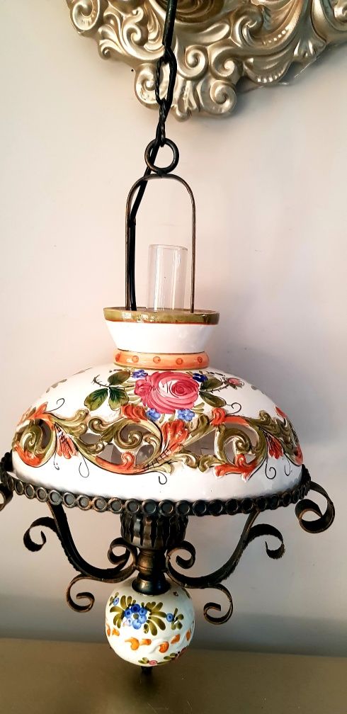 Candelabru vechi din ceramică și  fier forjat
