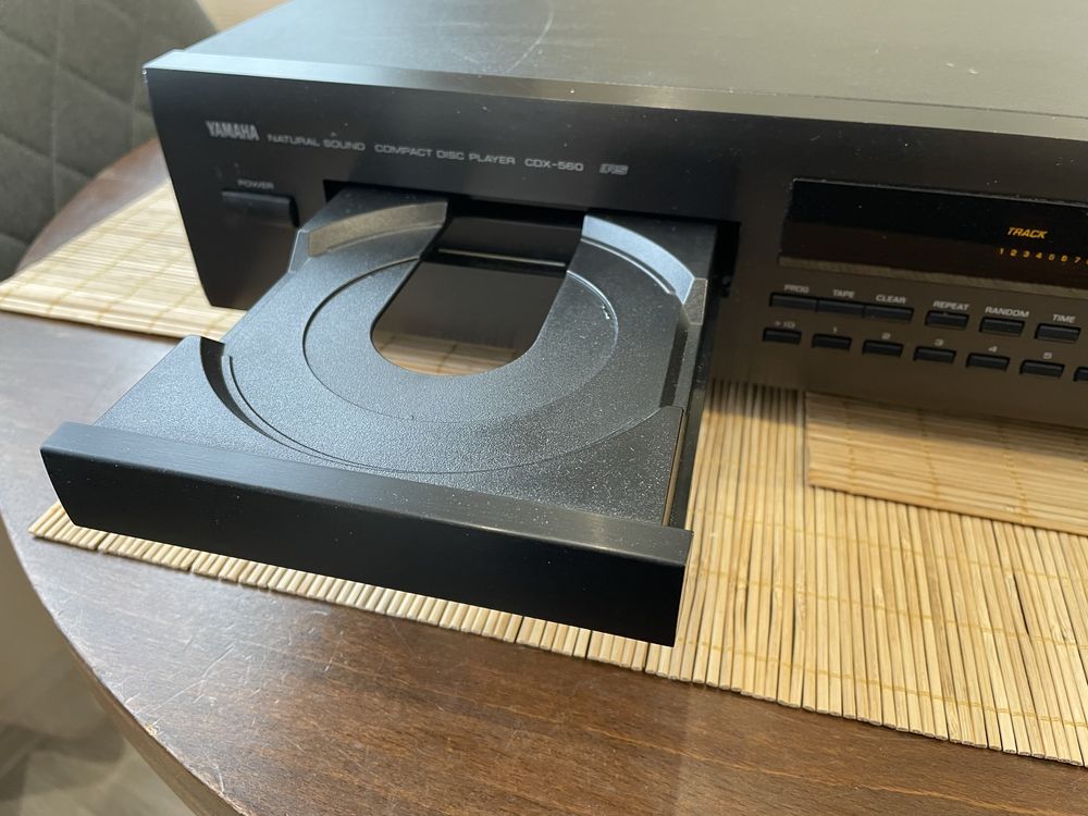 Yamaha CDX 560 CD Player