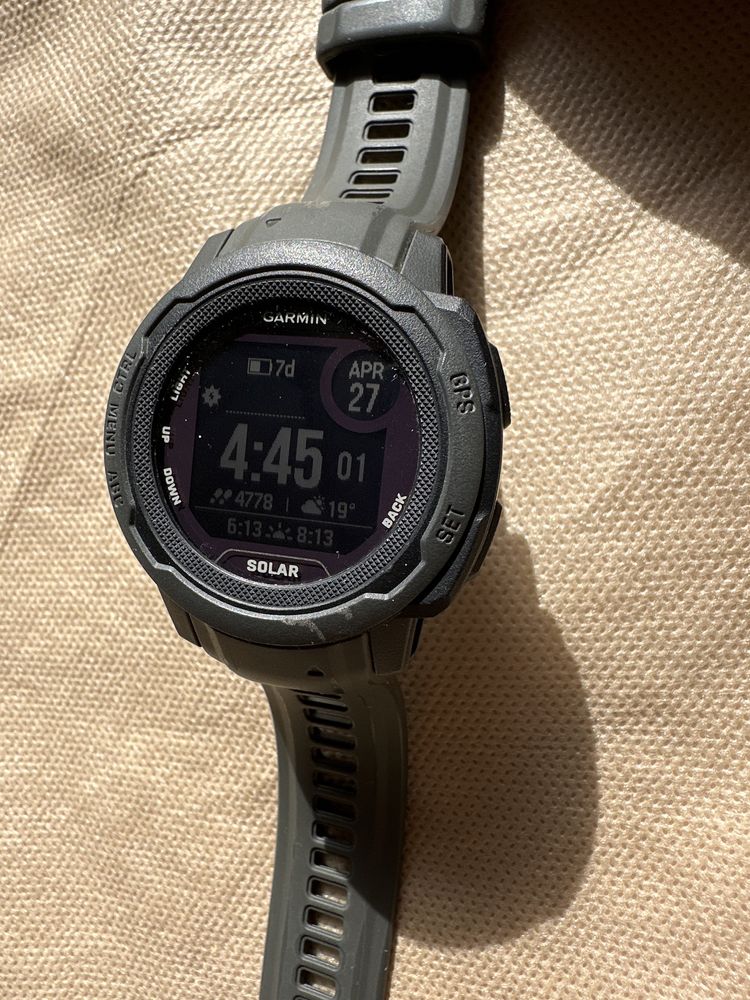 Garmin instinct 2s solar