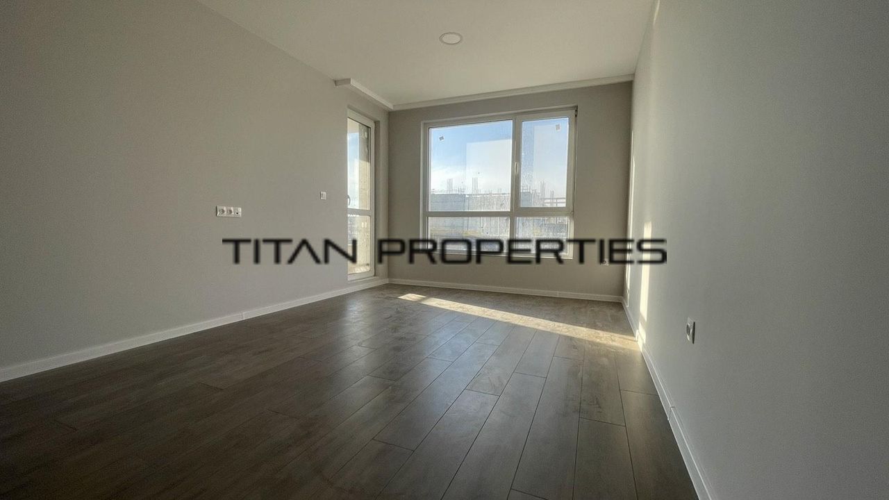 Продава се Двустаен апартамент в Бургас, Сарафово - 67 кв.м за 2045 €/кв.м - Снимка #2