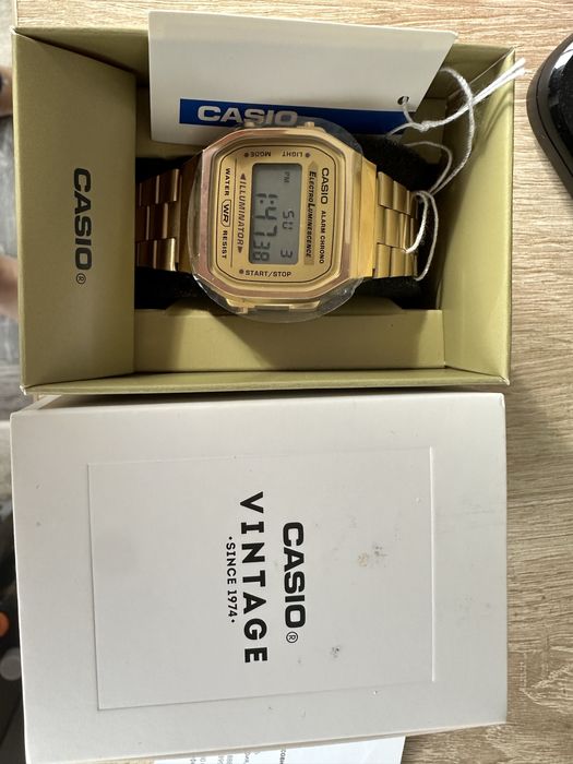 Златен часовник Casio vintage