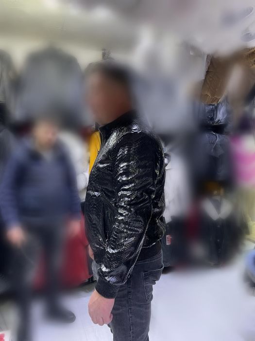 Geaca nouă din piele naturală de piton
