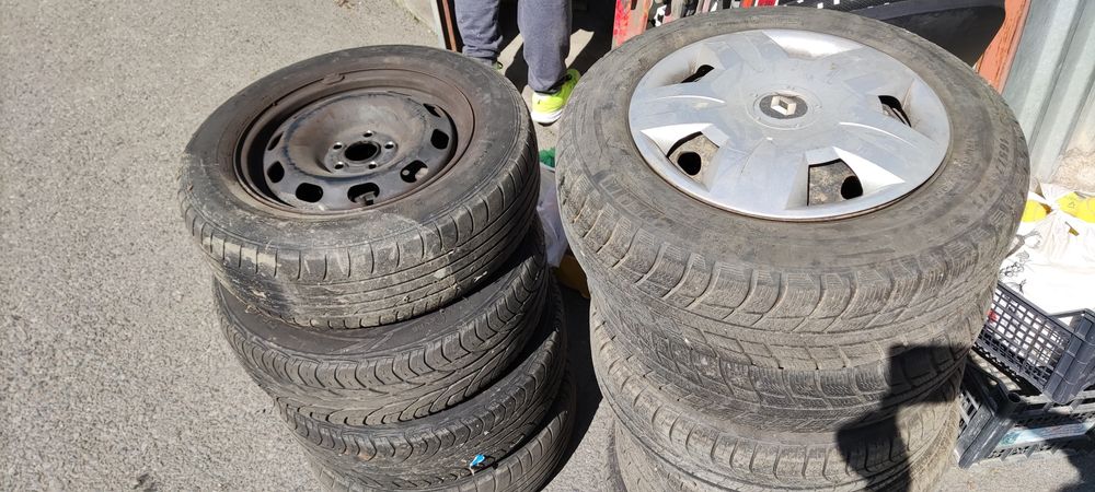 Vând jante de 15 și 13 inch