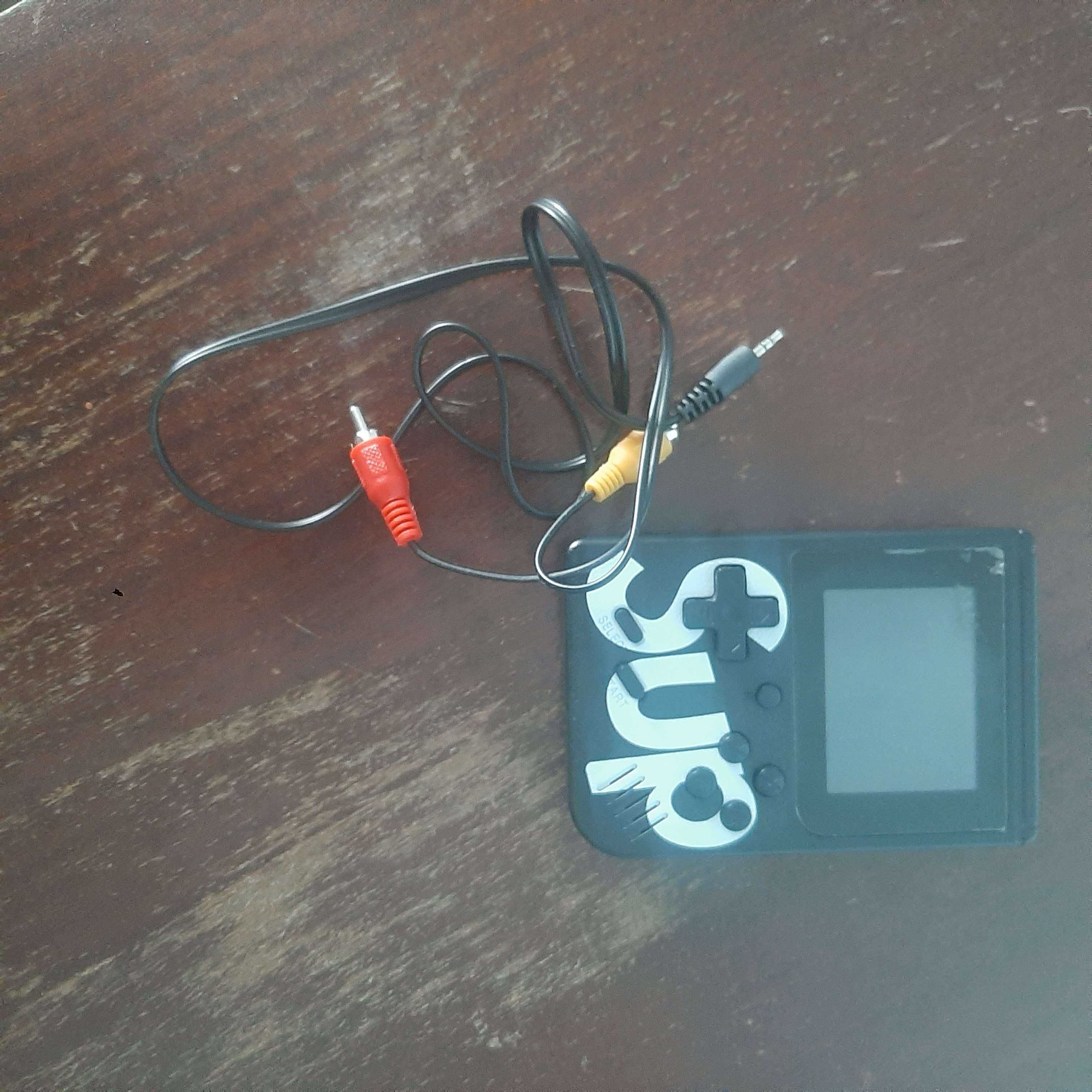 SUP Game Box, Игрална конзола с 400 в 1 ретро игри 8 бита game pad
