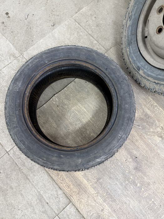 Продам летнюю резину Bridgestone 205/55 R16