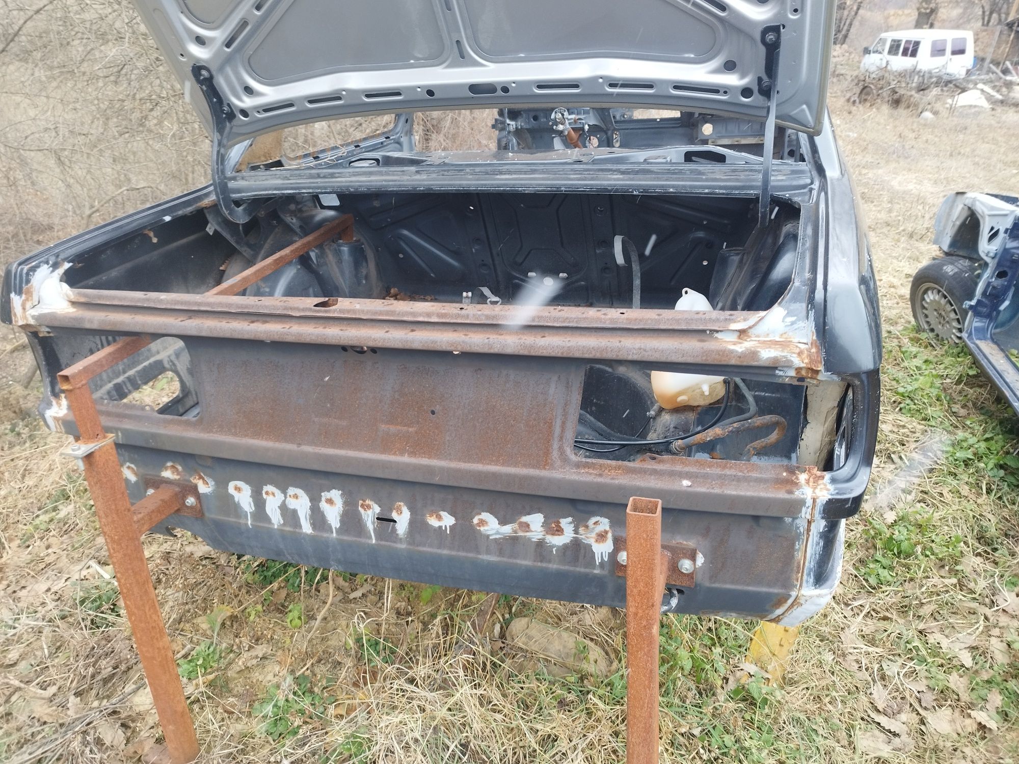 BMW е30 два броя за части