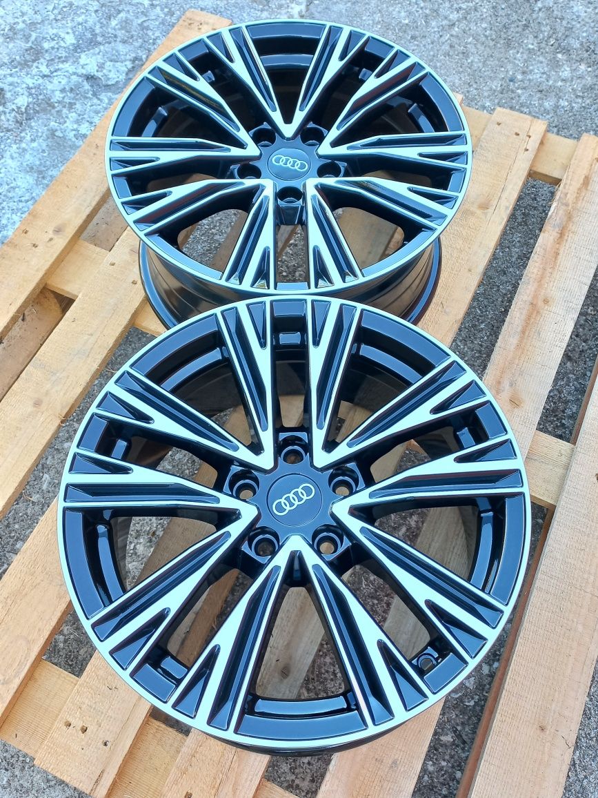 17.Audi Rs2025 A3 A4 A5 A6 Q3 Q5 7.5j et35 Black polish Чисто Нови.