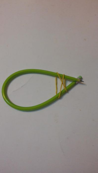 Vand creioane flexibile cu radiera