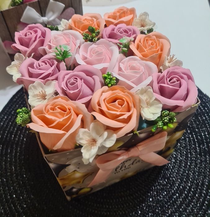 Ароматни кутии с неувяхващи рози