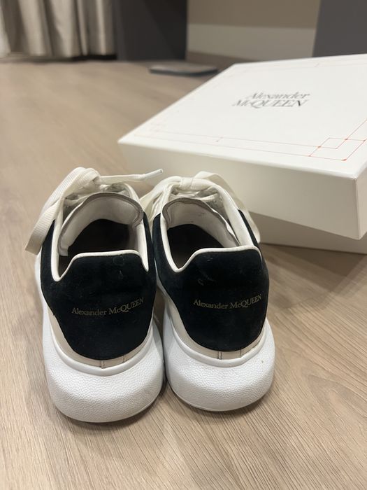 Alexander McQueen сникърси