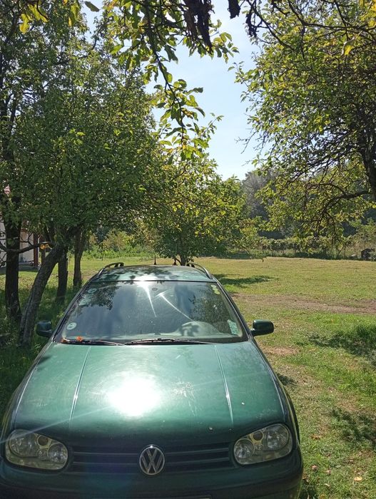 Volkswagen Golf 4 Break 1.9 TDI – Fiabil și spațios