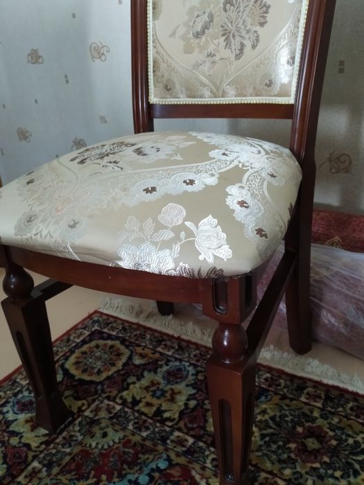 Стол , стул 12 дона