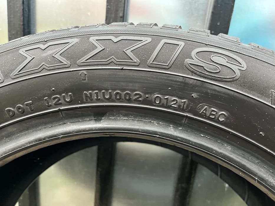 Maxxis 205/55/16