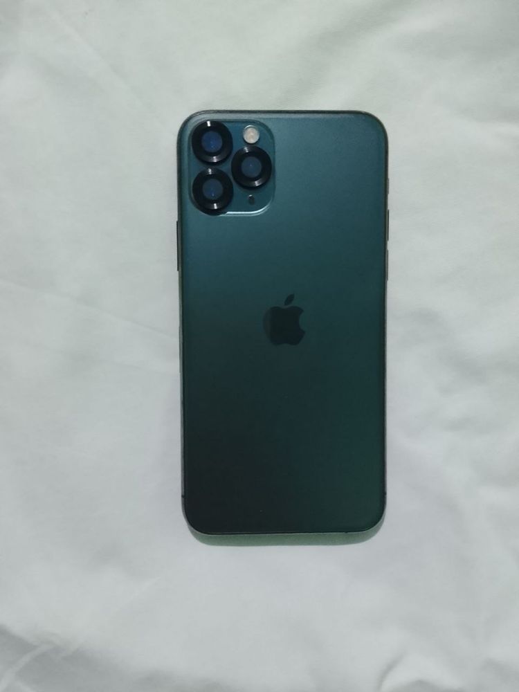 Iphone 11 pro sotiladi yaxshi xolatda
