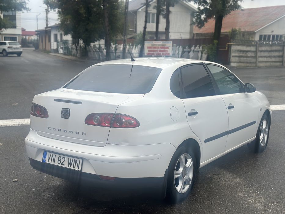 Seat cordoba /ibiza 2009 benzina