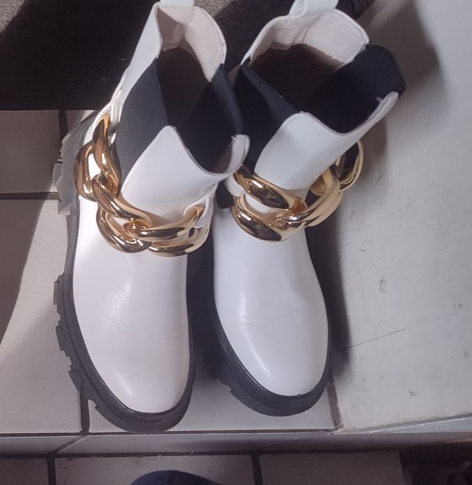 Зимни дамски обувки