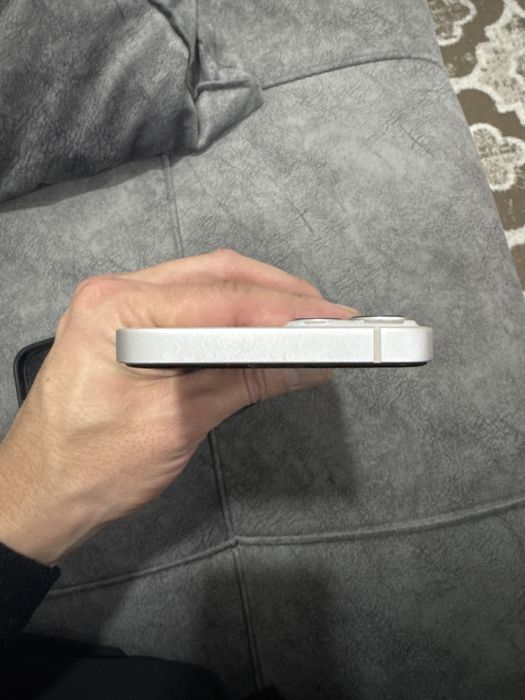 Айфон 13 в отличном состоянии