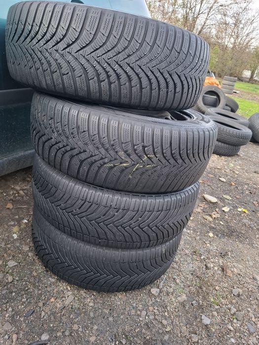 Vand 4 roti +capace R 16 vw passat b6 anvelope 205 55 16 iarna