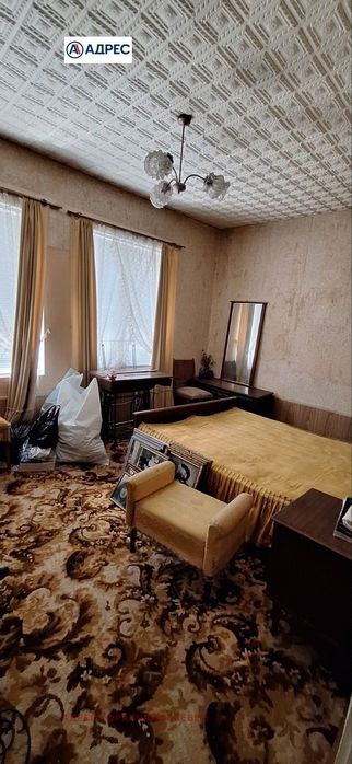 Къща в Плевен, област-гр.Долна Митрополия площ 152 цена 77000