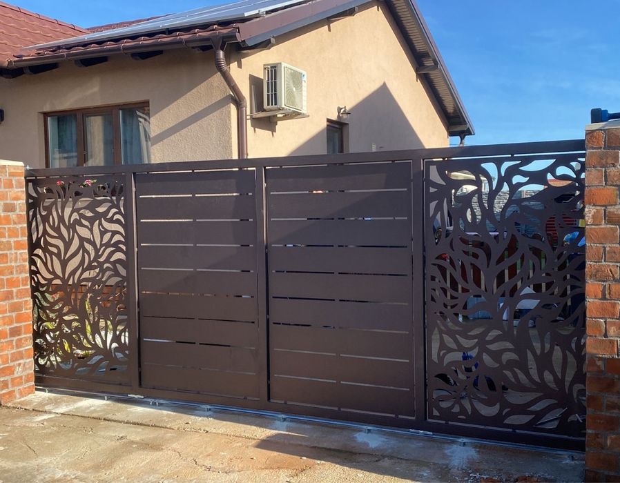 Porti si garduri auto moderne din profile de aluminiu sau oțel